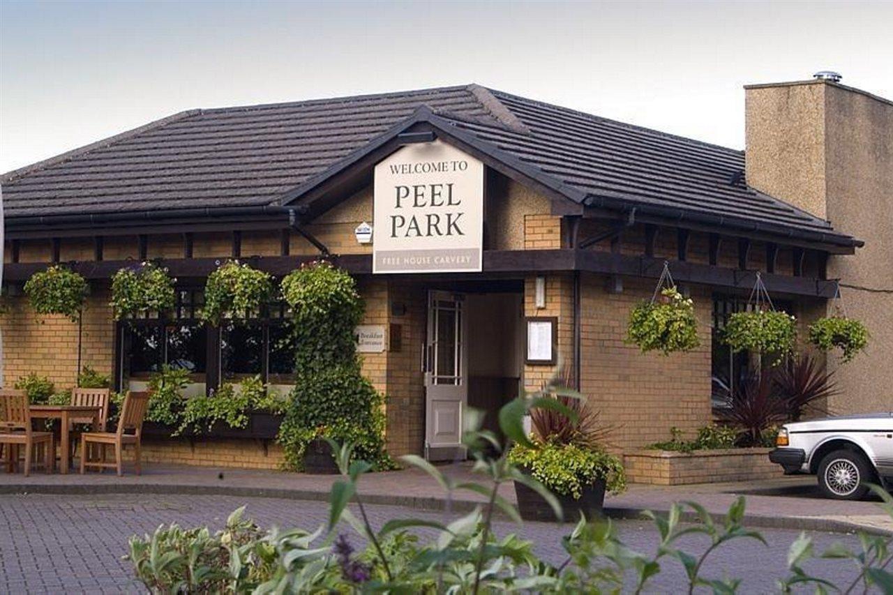 Premier Inn Glasgow East Kilbride - Peel Park Exterior photo